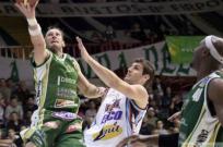 Atenas le gan a Sionista en el Cerutti