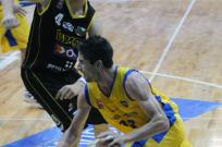 Empieza a rockearla
