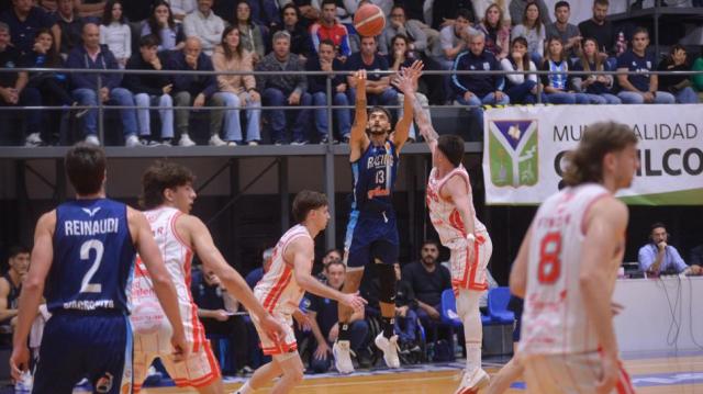 Racing se adelant en la serie