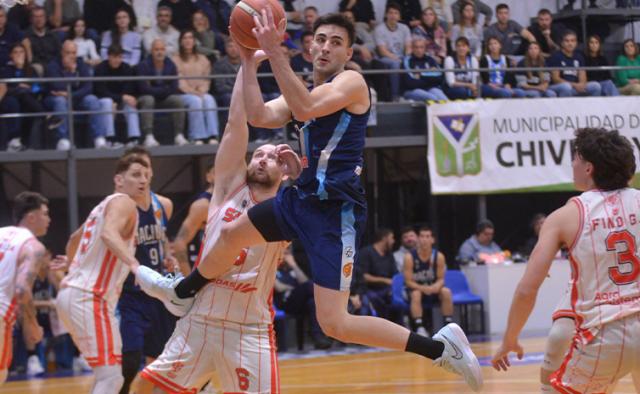Racing se adelant en la serie