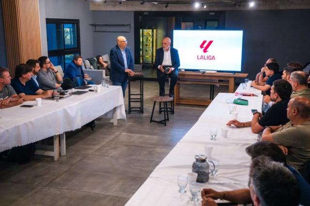 ARBB en jornada de trabajo ADC y con campeones en formativas