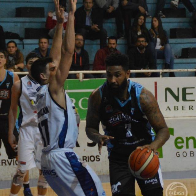 Baha Basket festej en Paran